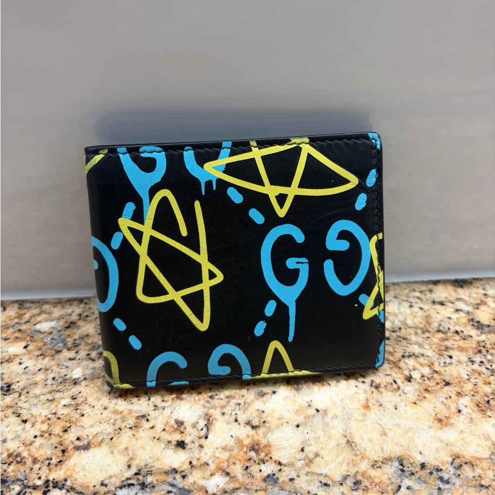 Men’s Gucci ghost bi fold wallet authentic